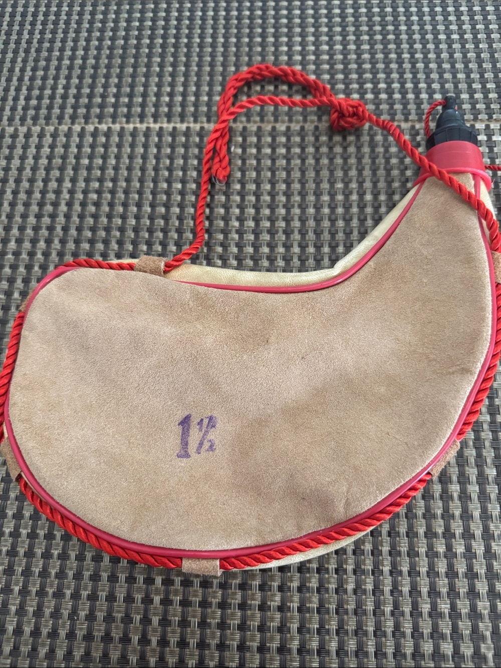 Tan & Red Mini Crossbody Bag with Bullfight Graphic - Picture 4 of 5